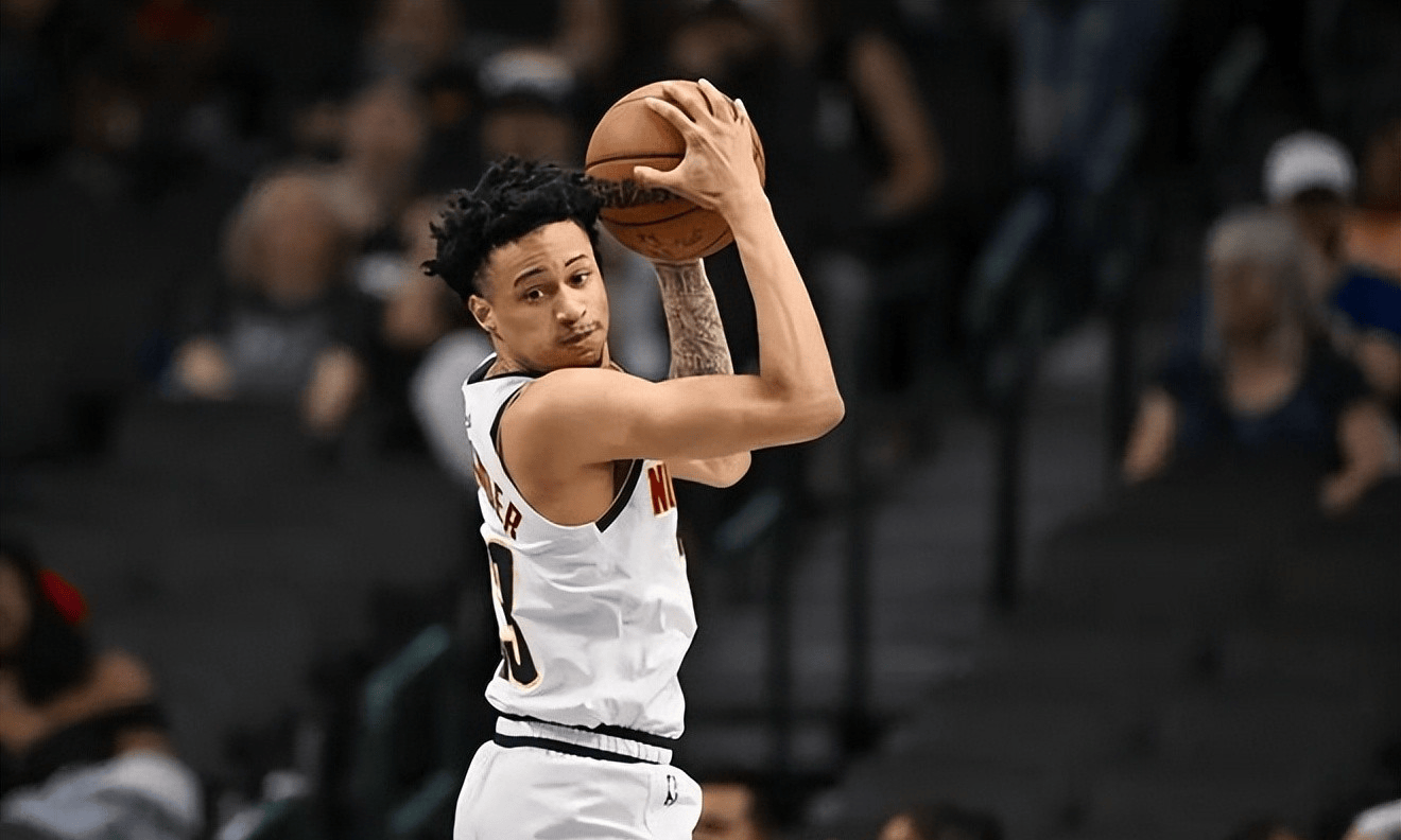 包含赛后突围战来临，新奥尔良鹈鹕围绕法国杯复出首秀，更衣室稳定，训练强度明显提升的词条