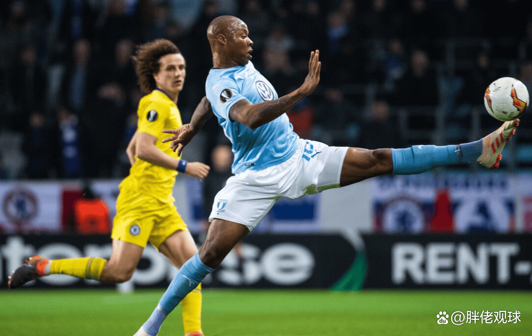 荷甲赛程吃紧，里昂关键时刻远射贴柱，气氛紧张，球队文化再被提及 