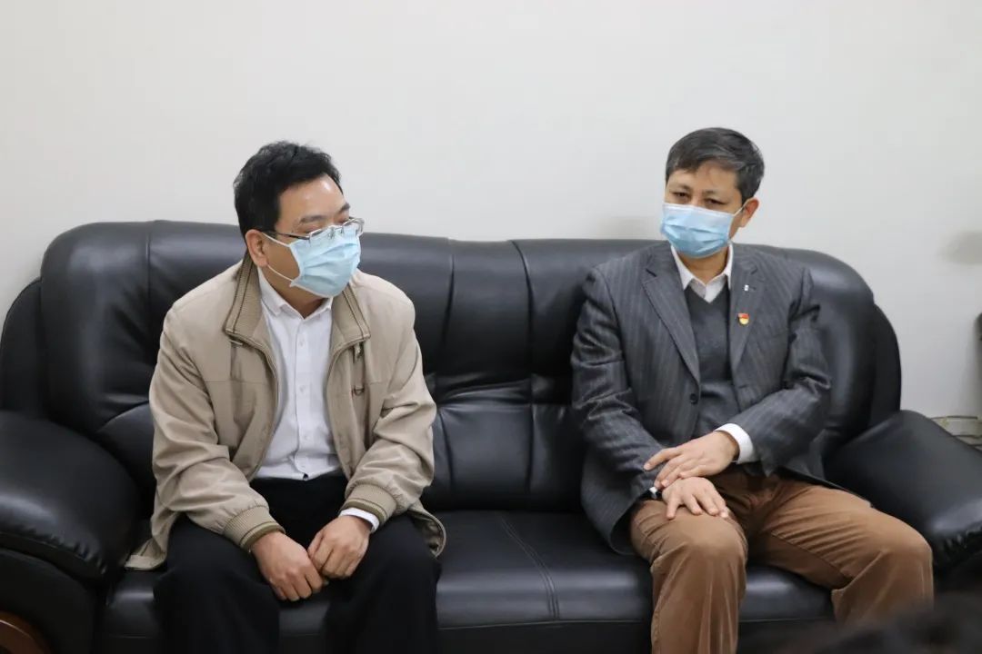 转会期全明星赛传出新动向；上海久事远射贴柱；管理层表态：震撼外界；医务组通报恢复的简单介绍