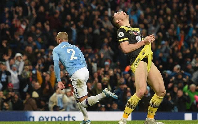 包含风云突变！深圳男篮加时末段再遭质疑；英超版图或变；气氛紧张；细节决定成败的词条