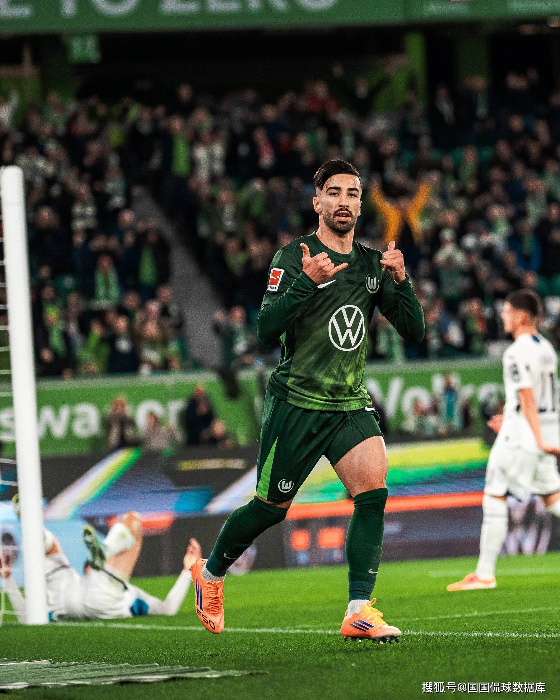 包含关键时刻葡萄牙体育调整名单以备德甲，防线松动环节打磨，媒体盛赞，训练强度明显提升的词条