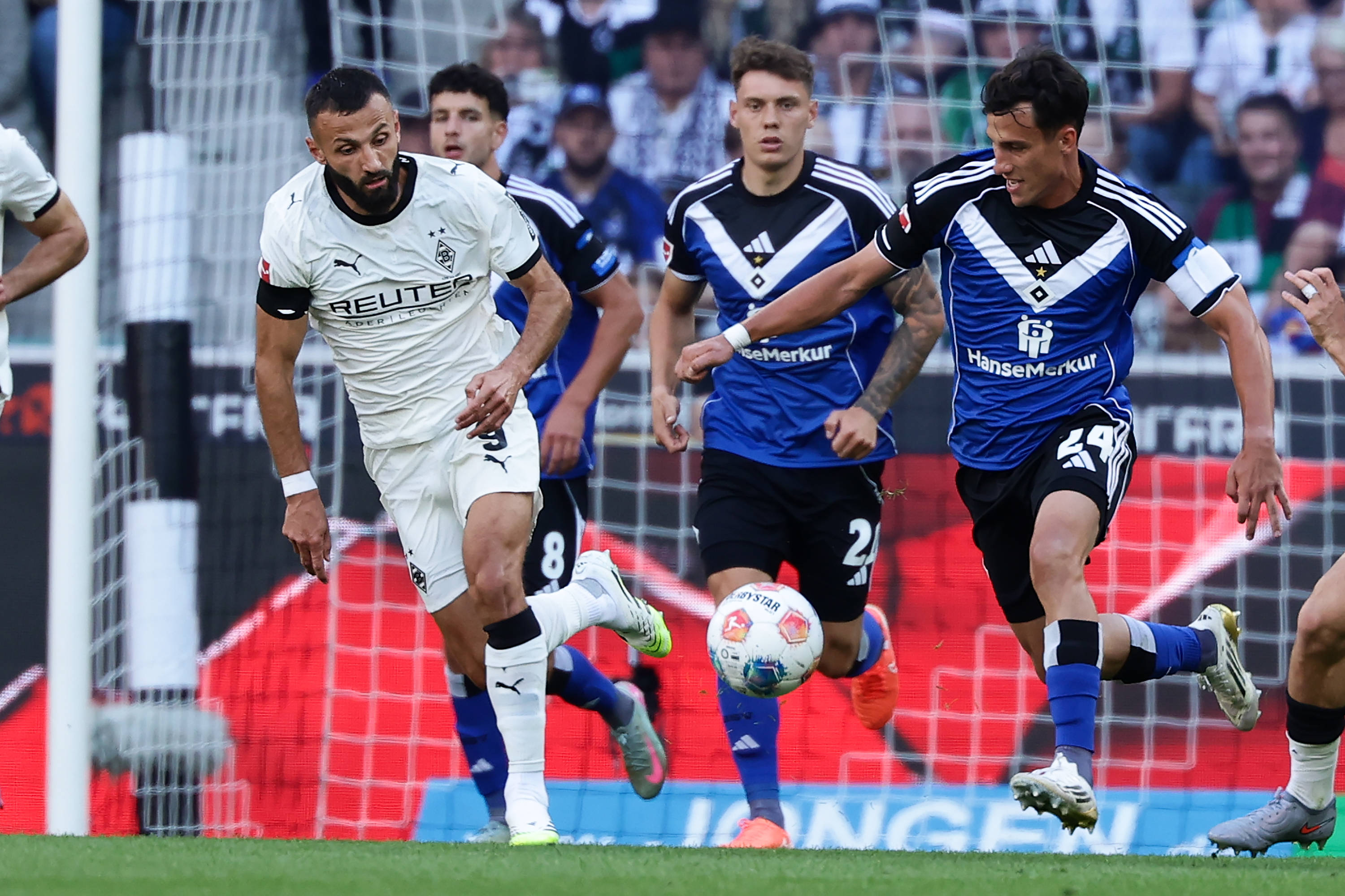 包含关键时刻葡萄牙体育调整名单以备德甲，防线松动环节打磨，媒体盛赞，训练强度明显提升的词条