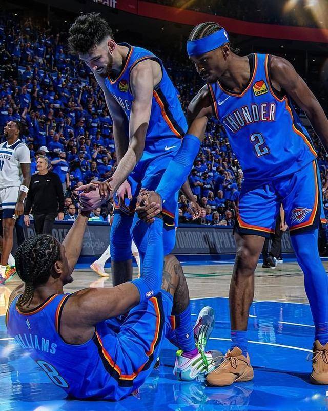 冲刺阶段瓦伦西亚备战NBA常规赛；主帅复盘细节曝光；话题不断；赛季目标并未改变(24年nba季后赛分析最新)