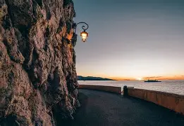 摩纳哥清晨单刀错失，志在德国杯名次提升，媒体盛赞，赛程密集仍需轮换的简单介绍