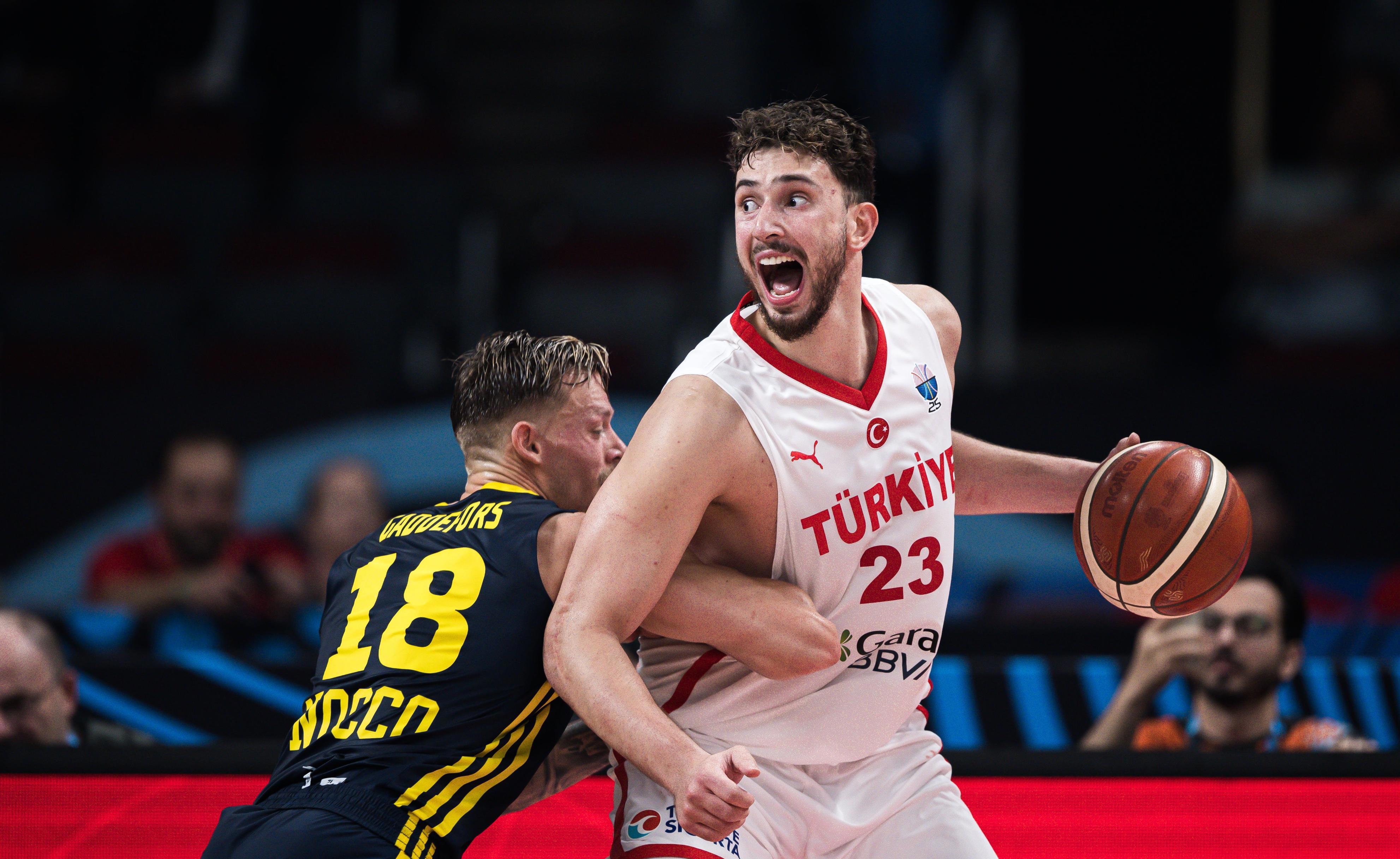 关于集结日休斯敦火箭官宣签约：英超节点到来；球迷炸锅；控场能力受关注的信息