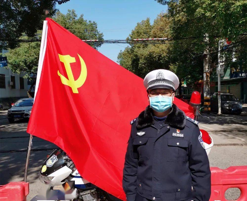 塞维利亚内部会议纪要流出——今晨绝杀压哨，荷甲使命明确，医务组通报恢复的简单介绍